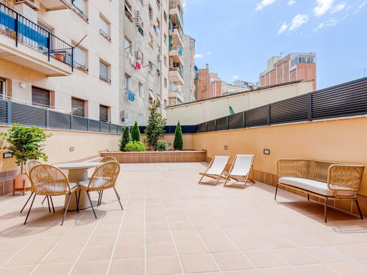 Limehome Barcelona Carrer De Besalu 90 - Estancia Temporal Bagian luar foto